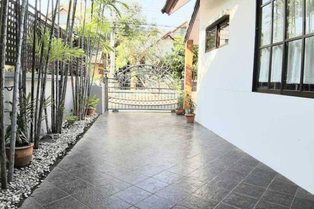 Private Pattaya Resort Nong Prue Exteriör bild