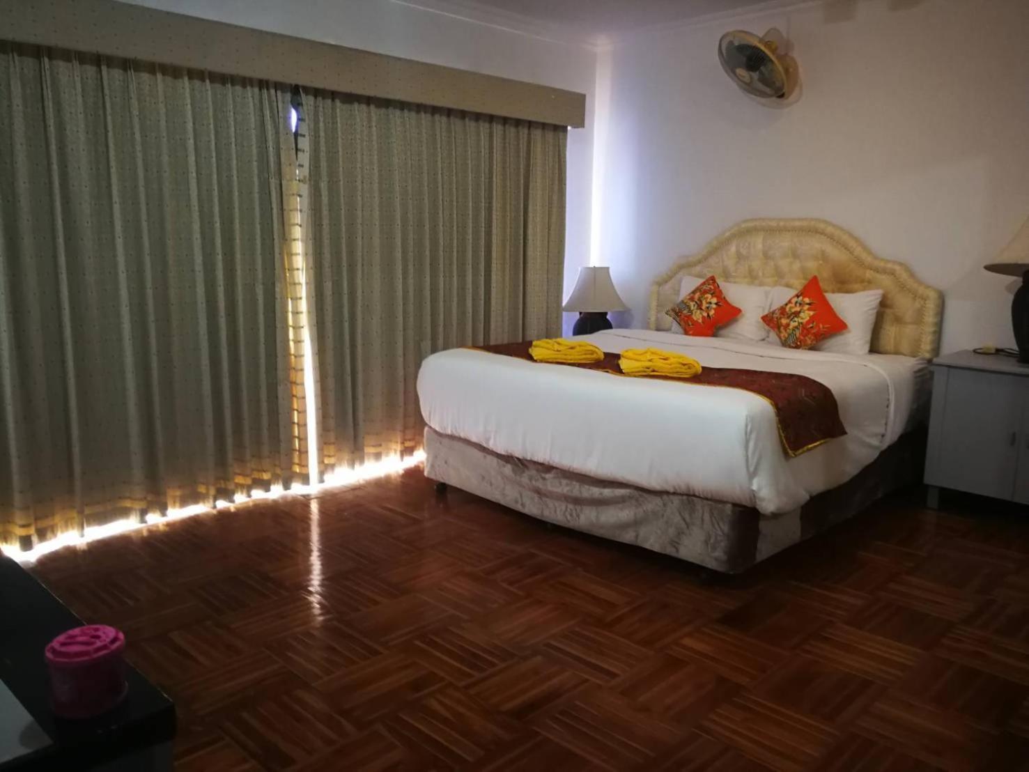 Private Pattaya Resort Nong Prue Exteriör bild