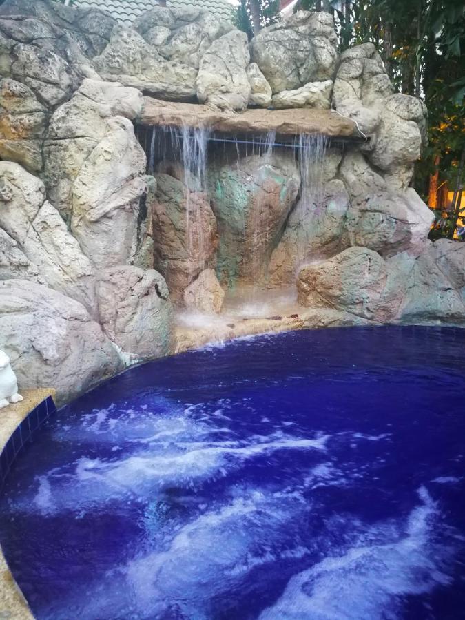 Private Pattaya Resort Nong Prue Exteriör bild